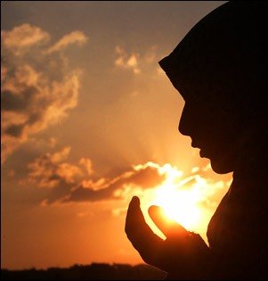 Ini Dia 12 Waktu Istimewa Doa Yang Pasti Dikabulkan [ www.BlogApaAja.com ]